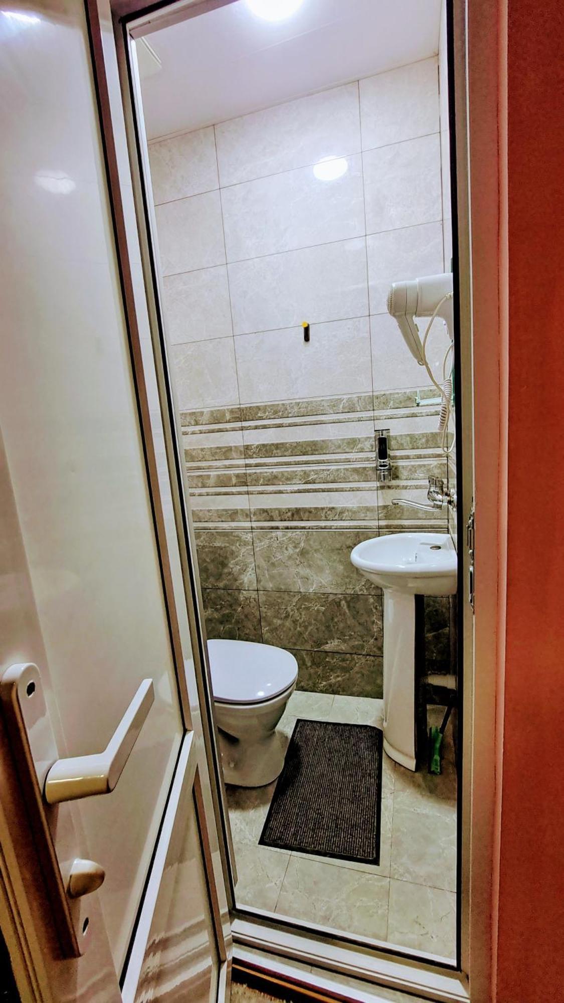 Apartment With A Nice Terrace In Old City Center Tbilisi Exterior foto